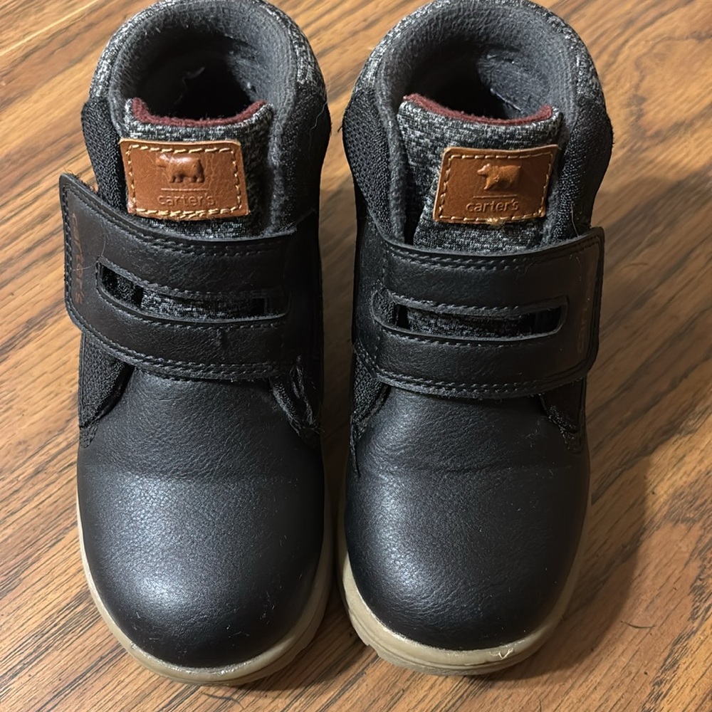 Carter’s boots - Picture 2 of 6